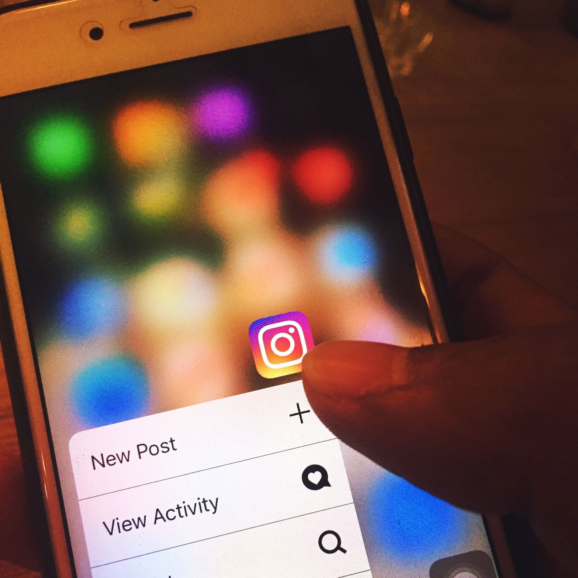 Use ShotCut's free video editor to create Instagram ads now.